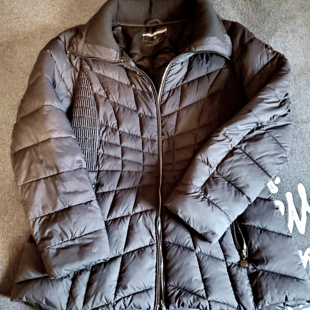 Womens size large puffer coat